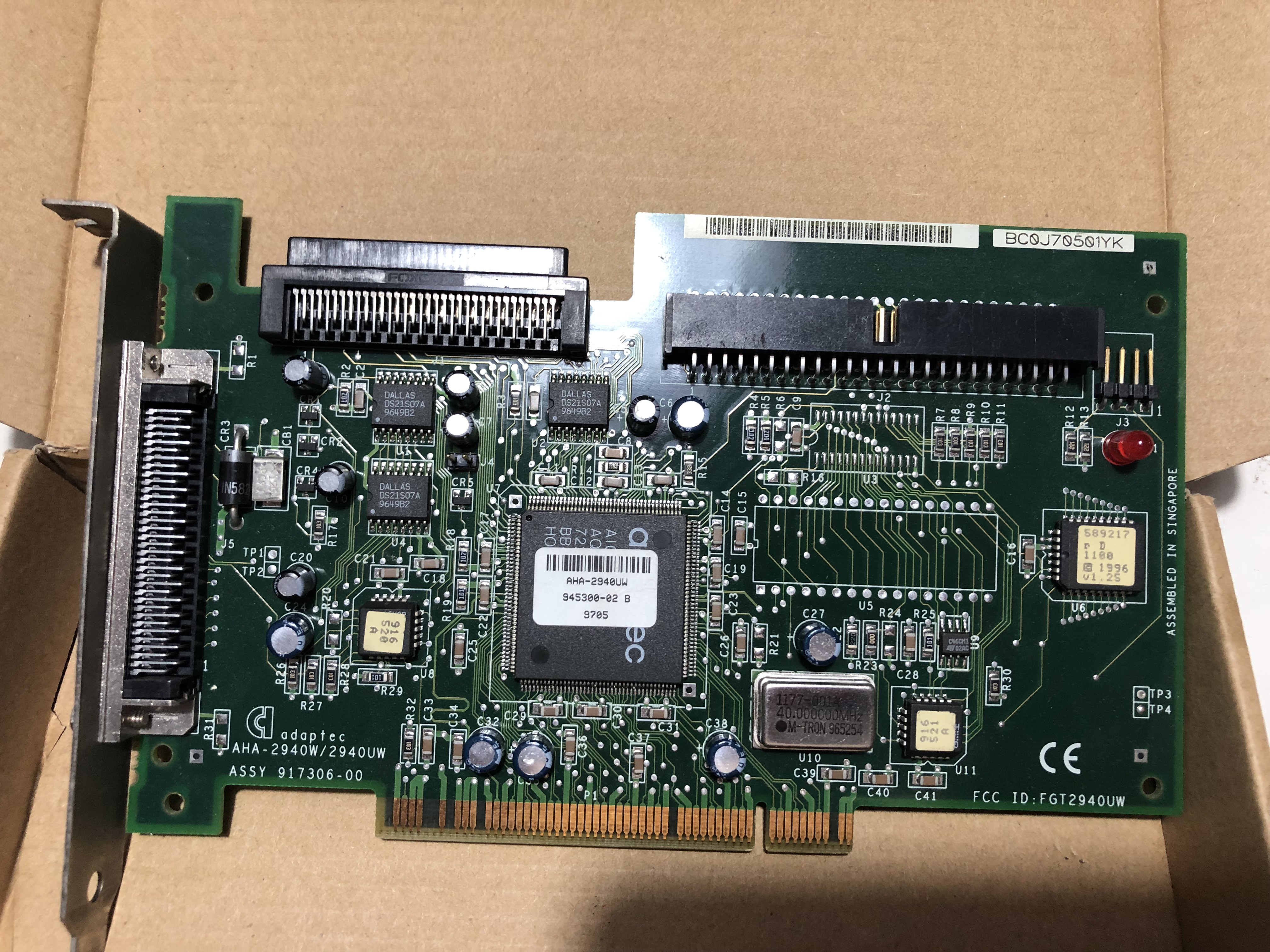 Adaptec AHA2940 UW SCSI II PCI Controller board